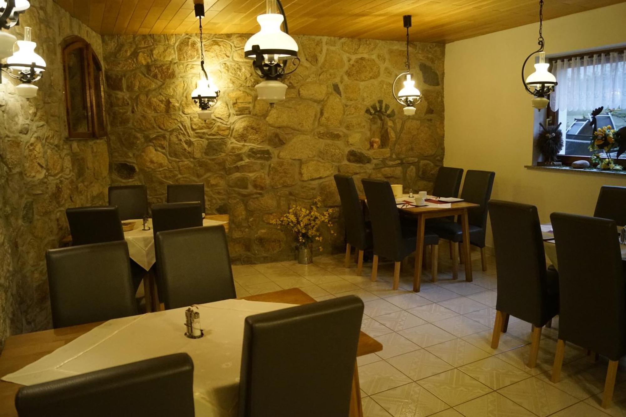 באד סודרודה Hotel Pension Am Kurzentrum מראה חיצוני תמונה