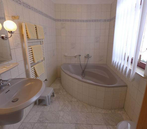 באד סודרודה Hotel Pension Am Kurzentrum חדר תמונה